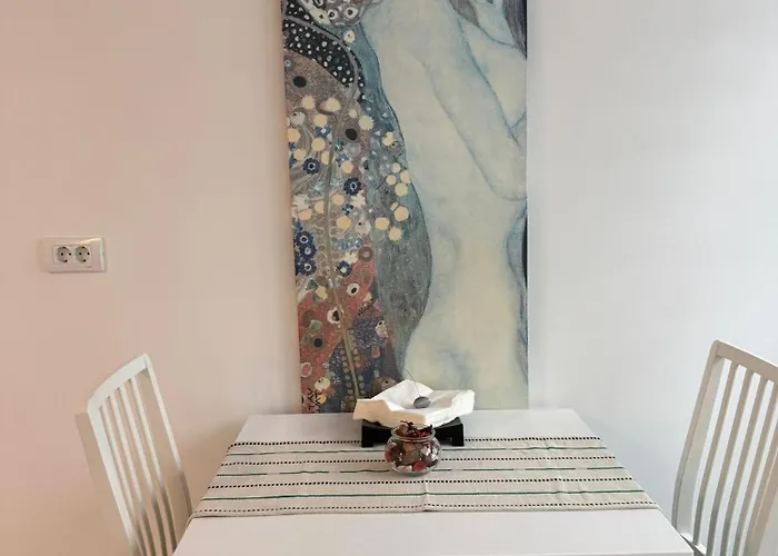 Apartment Style Victoria
